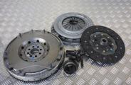 Kupplungssatz Land Rover Defender Td5, 2,5 Diesel 90, 110, 130 Discovery II 2, ZMS Zweimassenschwungrad Kupplung Schwungscheibe Mitnehmerscheibe Kupplungsautomat Ausrücklager Valeo 837071, 836018, Sachs 2294701015, PSD103470, PSD103040, ERR6581